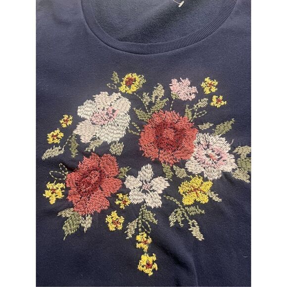 Torrid embroidered sweatshirt navy blue sz 4 - Picture 3 of 4